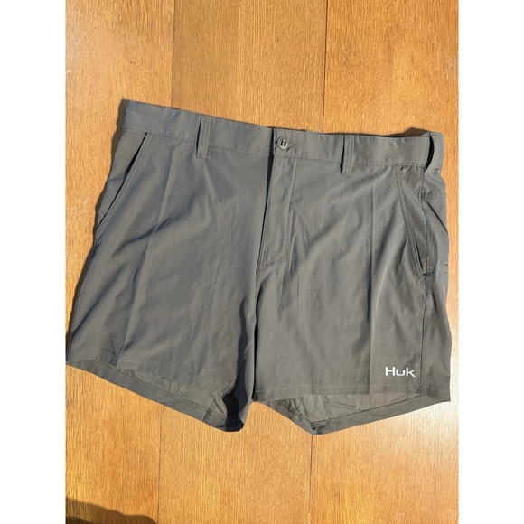 Huk Shorts Mens 3XL Gray Green Next Level Fishing Performance 6" Inseam Stretch - Picture 1 of 10